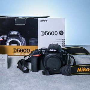 Mint Nikon 5600 DSLR Camera Body